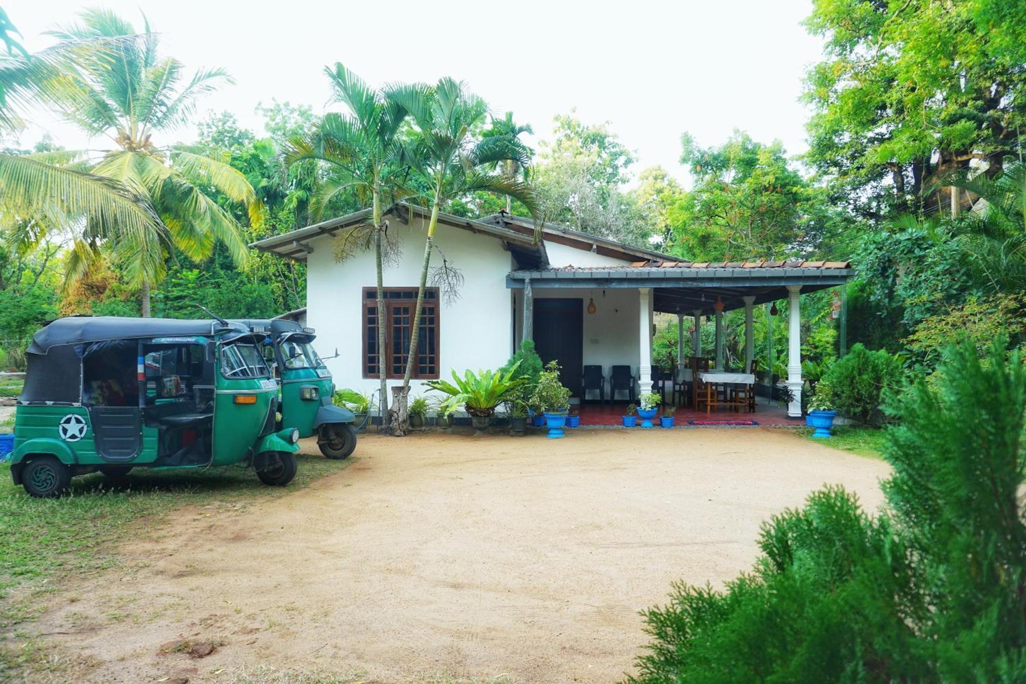 Sashini Homestay 시기리야 외부 사진